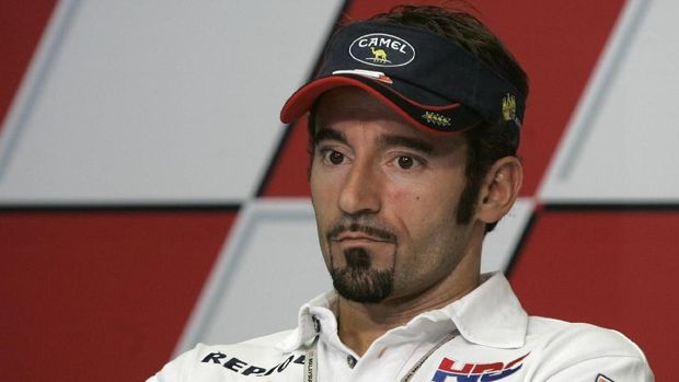 Max Biaggi pernah membalap di Superbike pada usia 40 tahun. (