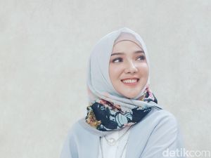 5 Cerita Hari Pertama Berhijab yang Tak Terlupakan 5 Cerita Hari Pertama Berhijab yang Tak Terlupakan