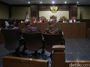 Ahli Sebut Hakim Bisa Nyatakan Kerugian Negara Kasus Korupsi Ahli Sebut Hakim Bisa Nyatakan Kerugian Negara Kasus Korupsi