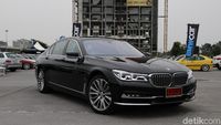 BMW Seri 7 Hybrid, Galak tapi Nyaman