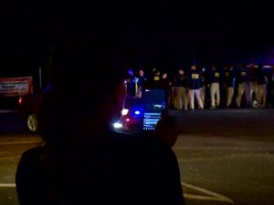 Texas Diserang Bom, 2 Orang Luka-luka