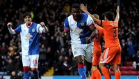 Yakubu Aiyegbeni asal Nigeria mampu mencetak total 17 gol untuk Blackburn Rovers dalam perhelatan Premier League musim 2011/2012 untuk membuatnya jadi salah satu pemain Afrika tersubur dalam satu musim ajang itu. (Foto: Chris Brunskill/Getty Images)