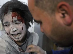 Video Serangan Bom Kimia Rusia di Suriah Video Serangan Bom Kimia Rusia di Suriah