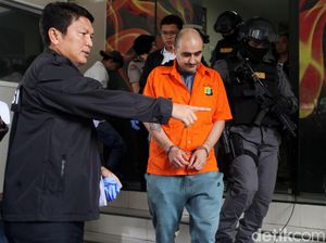 Ini Dia Tampang Pelaku Skimming ATM di Hotel Jakpus Ini Dia Tampang Pelaku Skimming ATM di Hotel Jakpus