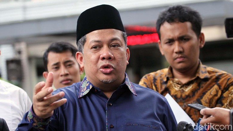 KPU Sodorkan Pertanyaan Debat ke Capres, Fahri Hamzah Bergidik KPU Sodorkan Pertanyaan Debat ke Capres, Fahri Hamzah Bergidik