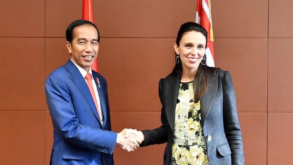 Foto: Interaksi Jokowi-PM Selandia Baru yang Diterpa Isu Miring