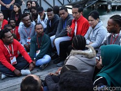 Jokowi Dengarkan Curhat Dosen Papua di Selandia Baru