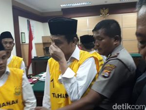 Pak RT yang Telanjangi Sejoli di Tangerang Dituntut 7 Tahun Bui Pak RT yang Telanjangi Sejoli di Tangerang Dituntut 7 Tahun Bui