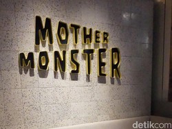Bersantap Ditemani Interior Unik ala Mediterania-Futuristik di Mother Monster