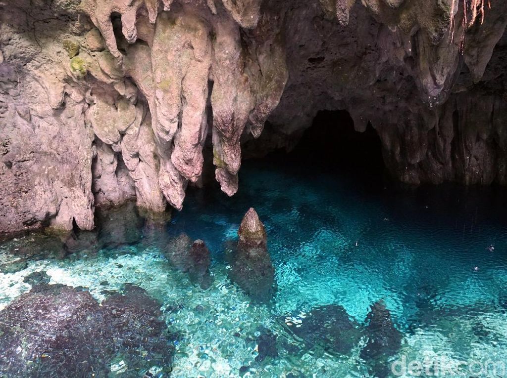 Foto: Goa Cantik Kepulauan Kei yang Penuh Mitos & Legenda