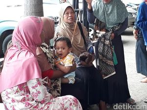 Ajaib! Balita Ini Ditemukan di Kolong Truk dalam Kondisi Selamat