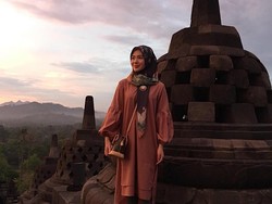 Candi Borobudur dan Si Cantik Ayana yang Mempesona