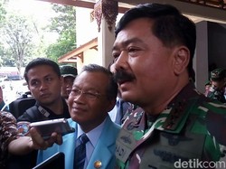 Panglima TNI Pimpin Sertijab KSAL di Mabes AL Cilangkap