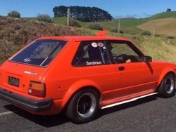 Toyota Starlet Pakai Jeroan Mesin Suzuki Hayabusa, Kenceng Habis!