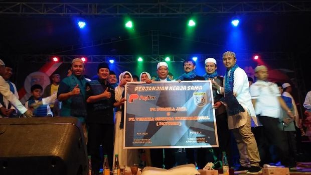 Gema Selawat Warnai Launching Persela