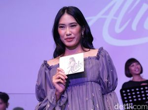 Cerita Lain di Balik Pernikahan Alika dengan Raja Siregar Cerita Lain di Balik Pernikahan Alika dengan Raja Siregar