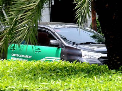 Permenhub Taksi Online Akan Diterapkan April 2018