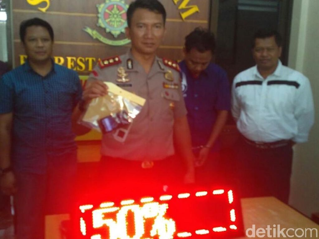 Polisi Tangkap Peretas Running Text Hotel Megaland Solo Polisi Tangkap Peretas Running Text Hotel Megaland Solo