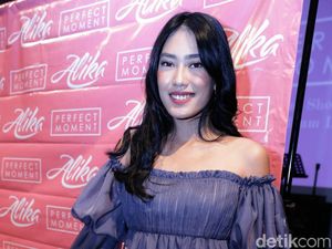 Alika Islamadina Patungan Bagi-bagi THR dengan Sepupu