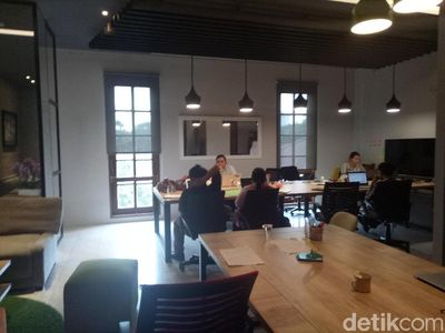 Foto: Jeroan Coworking Space Sandi dan Tim Gubernur di Balai Kota