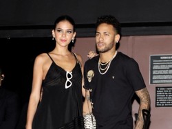 Video Neymar Datangi Kelab Malam saat Cedera