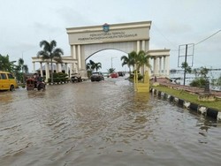 Sungai Ogan Meluap Kepung Kompleks Pemerintahan di Ogan Ilir