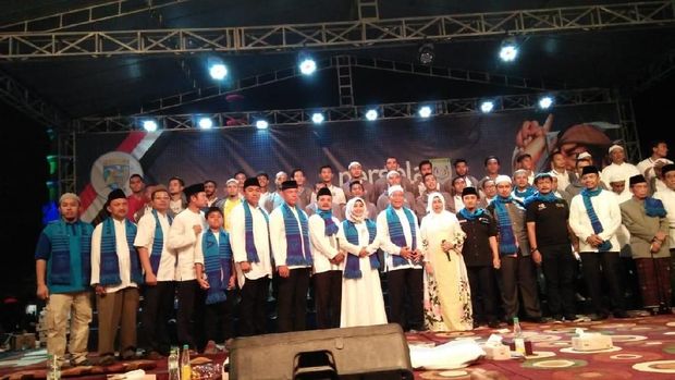 Gema Selawat Warnai Launching Persela