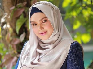 Gaya Siti Nurhaliza di Video Klip Lagu Khusus untuk Anaknya Gaya Siti Nurhaliza di Video Klip Lagu Khusus untuk Anaknya