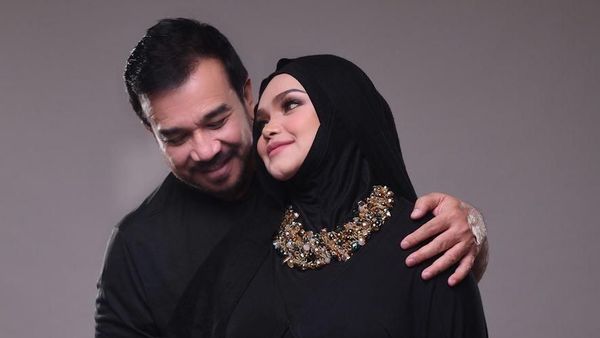 Gaya Hijab Siti Nurhaliza Saat Hamil Muda hingga Melahirkan