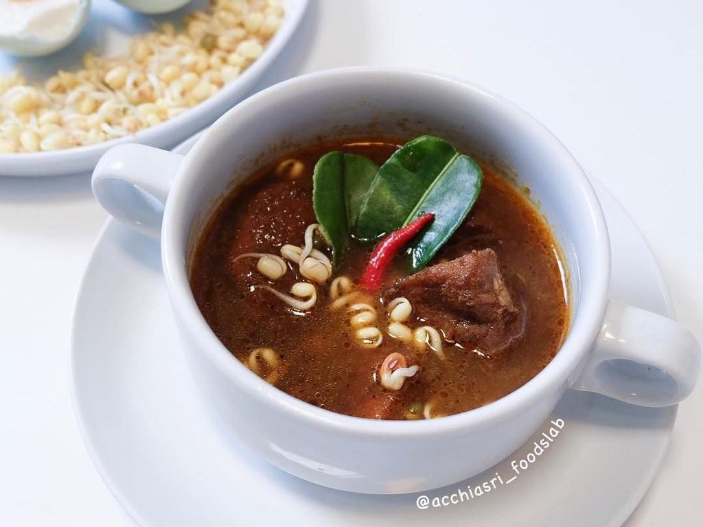 Rawon Buntut hingga Nasgor Kampung Bakal Disajikan di Debat Pilpres Kedua Rawon Buntut hingga Nasgor Kampung Bakal Disajikan di Debat Pilpres Kedua