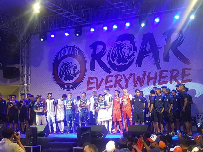  Arema  FC Luncurkan Kostum  Baru untuk Liga 1 2019