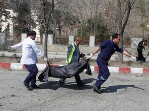 Foto: Bom Bunuh Diri Guncang Kabul, Begini Situasinya