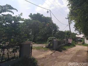 Ada Kampung Terjepit Proyek Meikarta Ada Kampung Terjepit Proyek Meikarta