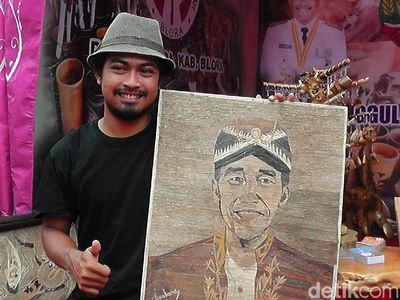 Foto: Sampah Pelepah Pisang Disulap Jadi Lukisan