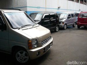 Dijamin Naksir, Mobil Bekas Rp 60 Jutaan