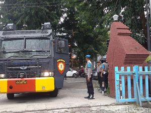 Napi Ngamuk di Lapas Cirebon, Polisi dan Tentara Turun Tangan