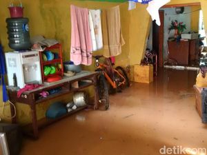 Banjir Bandang di Bandung, Pakar: Dampak Alih Fungsi Lahan KBU Banjir Bandang di Bandung, Pakar: Dampak Alih Fungsi Lahan KBU