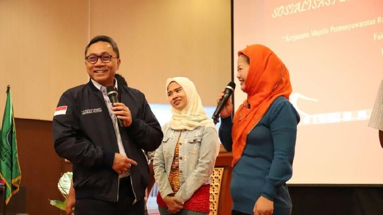 Zulkifli Hasan Ajak Orang Baik Berani Gabung Partai Politik