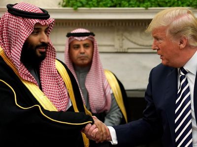 Foto: Senyum dan Tawa Putra Mahkota Saudi Saat Bertemu Trump