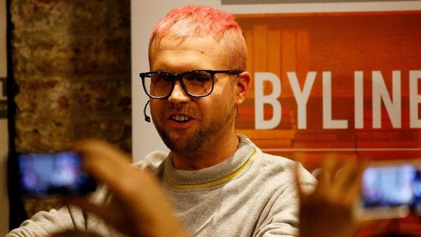 Dua Orang Ini Bikin Facebook dan Zuckerberg Dihantam Krisis