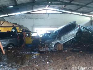 Sederet Banjir yang Masih Jadi Momok Kota Bandung Selama 2018 Sederet Banjir yang Masih Jadi Momok Kota Bandung Selama 2018
