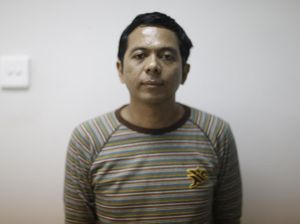 Panggung Intim yang Jadi Favorit Adrian Yunan Panggung Intim yang Jadi Favorit Adrian Yunan