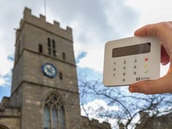 Permudah Sumbangan, Gereja dan Masjid Inggris Pakai Cara Baru