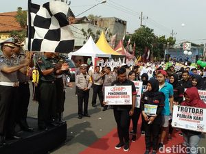 Ini yang Dilakukan 5 Polres Kampanyekan Fungsi Trotoar Ini yang Dilakukan 5 Polres Kampanyekan Fungsi Trotoar