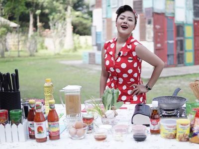 Siap Menikah, Ini Gaya Manis Chef Aiko Ketika Masak dan Ngopi