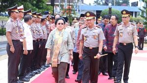Foto: Kapolri Sambut Megawati dengan Karpet Merah