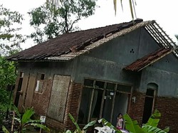 Ratusan Rumah di Ciamis Rusak Diterjang Puting Beliung