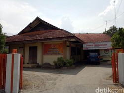 Pasang APK Sendiri, Panwaslu Tegur Tiga Paslon Pilbup Madiun