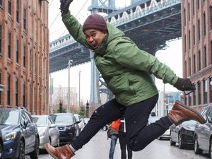 Tukang Becak Asal RI di New York Sempat Jadi Artis di AS Tukang Becak Asal RI di New York Sempat Jadi Artis di AS