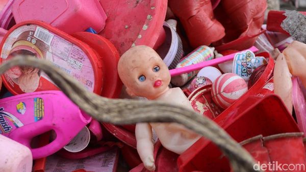 Foto: Mengubah Sampah Menjadi Rupiah